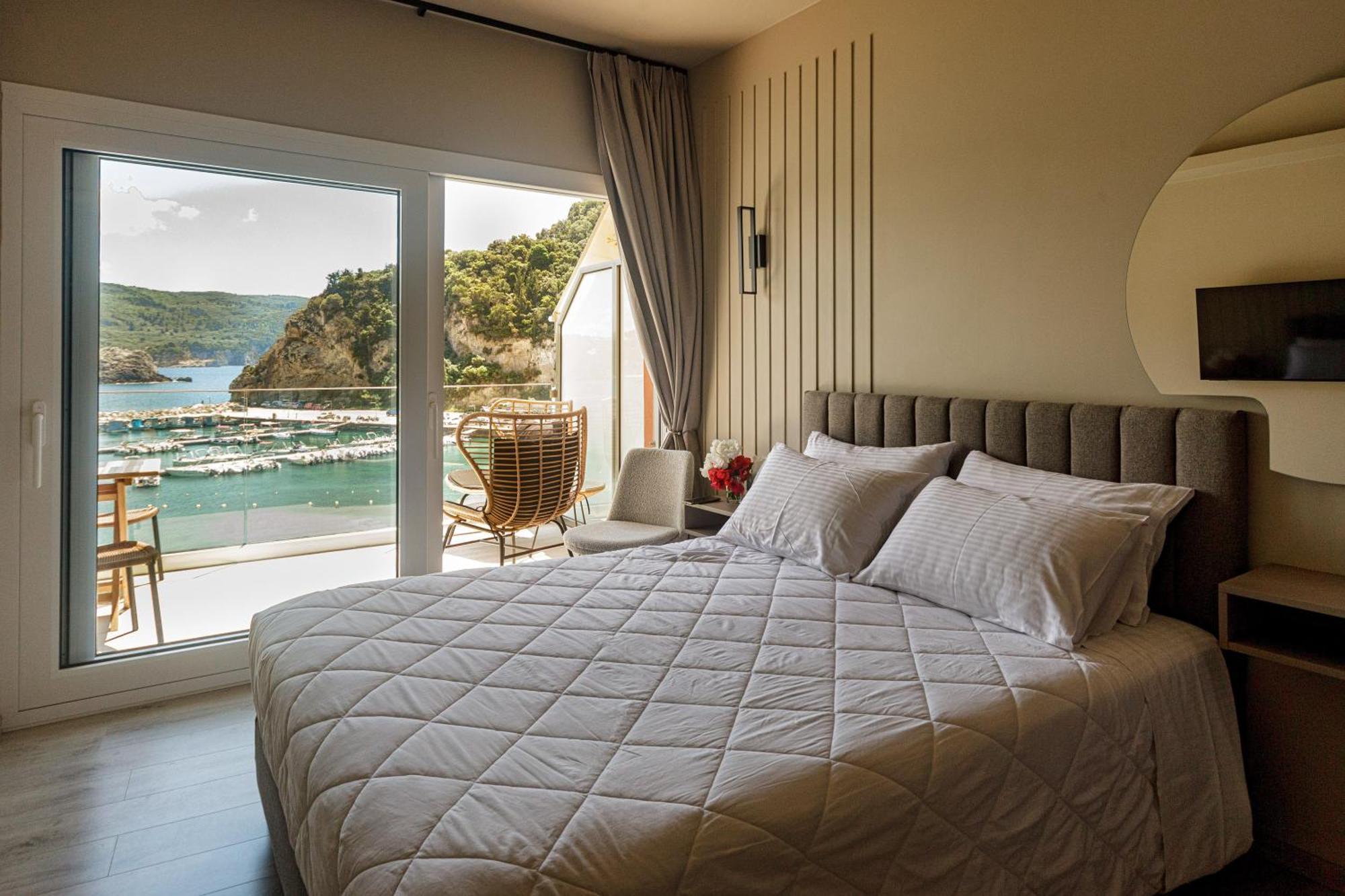 Domus Napoleon * Paleokastritsa